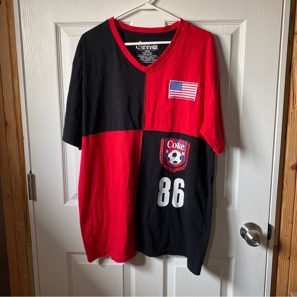 Coca Cola Coke Red Black Block Soccer T-Shirt American Flag Size L 100%Cotton